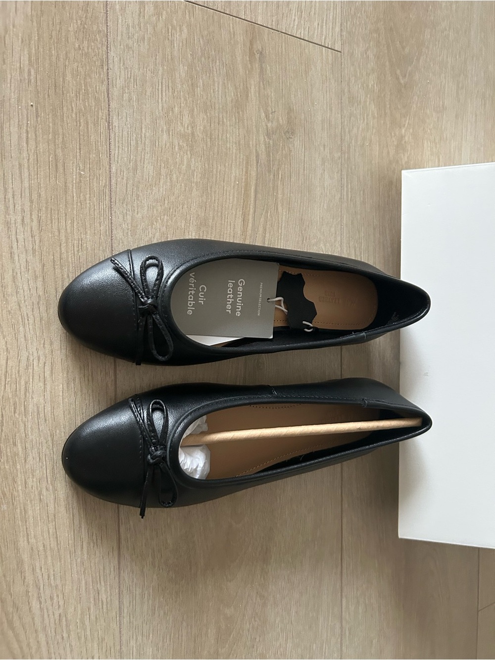 Classic Black Leather Ballet Flats - HM Premium